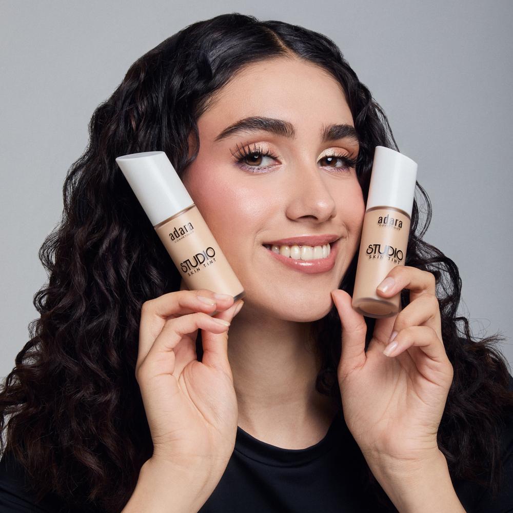 Adara Studio Skin Tint – Base de Maquillaje Efecto Tinta