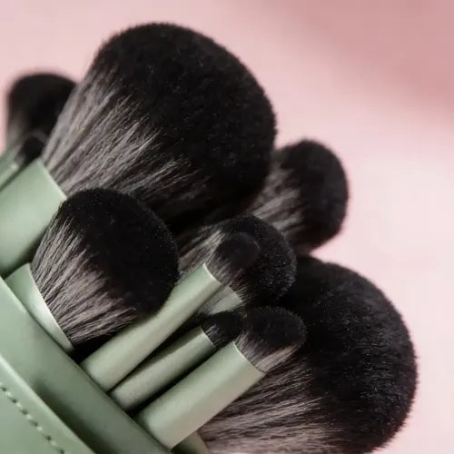 Beauty Creations Feeling Envy – Set de 24 Brochas con Estuche