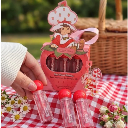 Célavi x Strawberry Shortcake – Red Velvet Holiday Sweet Peppermint Lip Plumping Oil Set