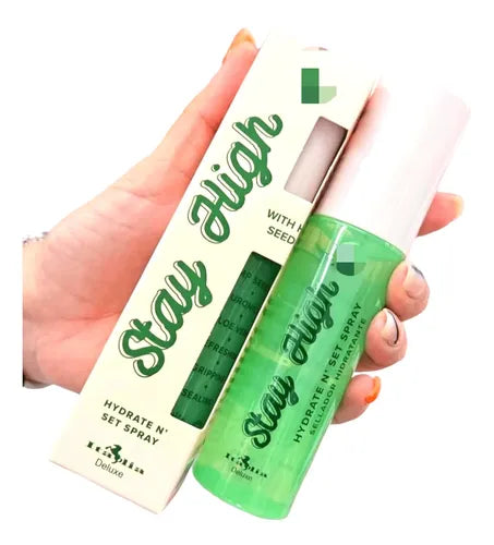Italia Deluxe Stay High Hydrate N’ Set Spray