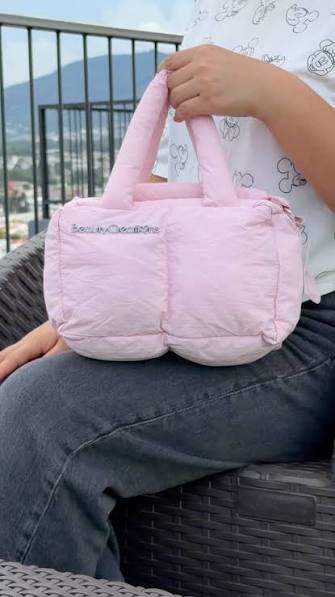 Beauty Creations Mini Puffer Bag – Pink