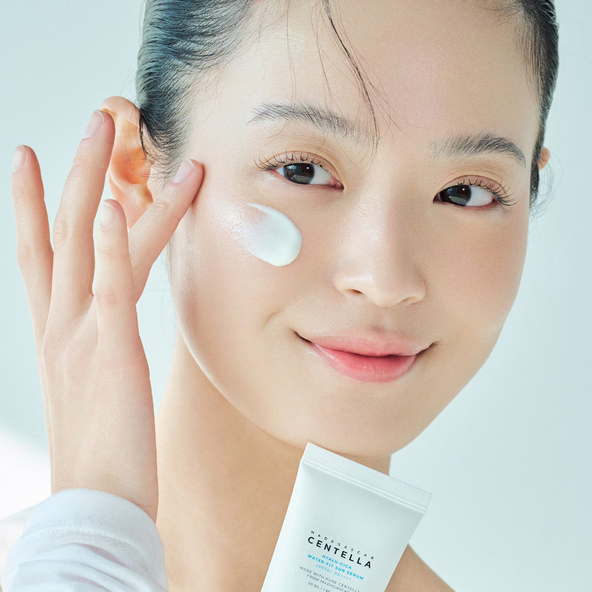 Centella Hyalu-Cica Water-Fit Sun Serum SPF50+ PA++++