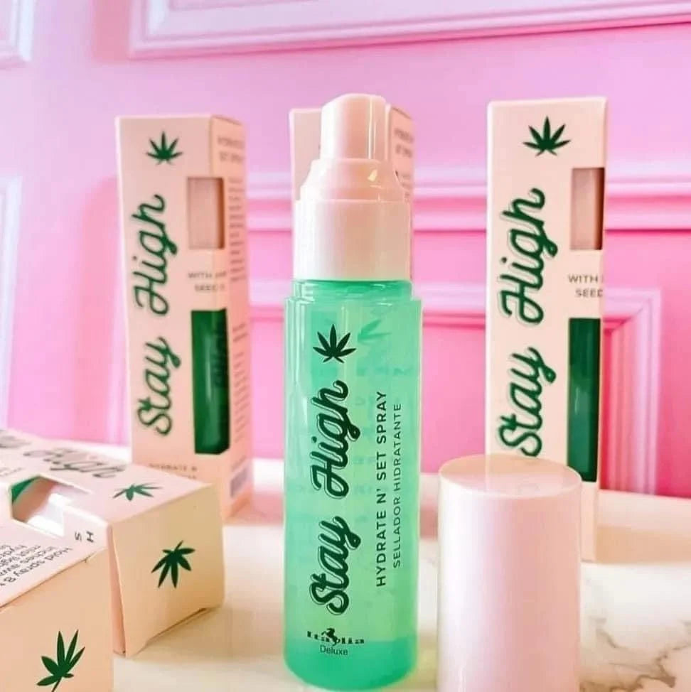Italia Deluxe Stay High Hydrate N’ Set Spray